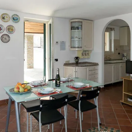 Locazione Turistica Casa Federica Trarego
